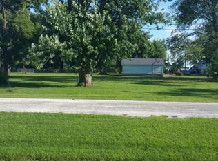 207 W Grand St, Modesto, IL 62667