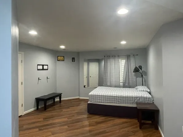 9195 Lake Preston Ct #1, Bristow, VA 20136