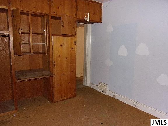 5th image of 1228 Highland Blvd