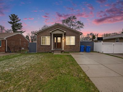 32677 Knapp Ave, Warren, MI, 48093