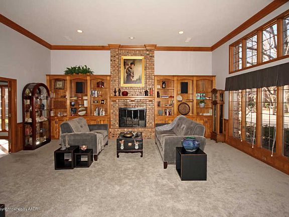 2nd image of 7207 Versailles Dr