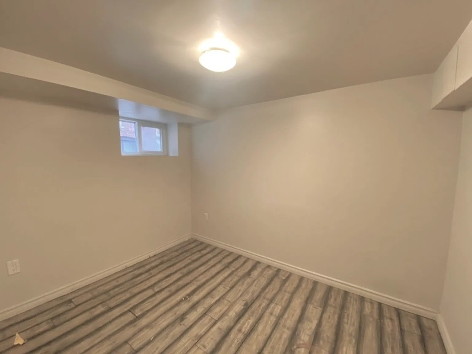 147 Holton - 1 — Photo 4