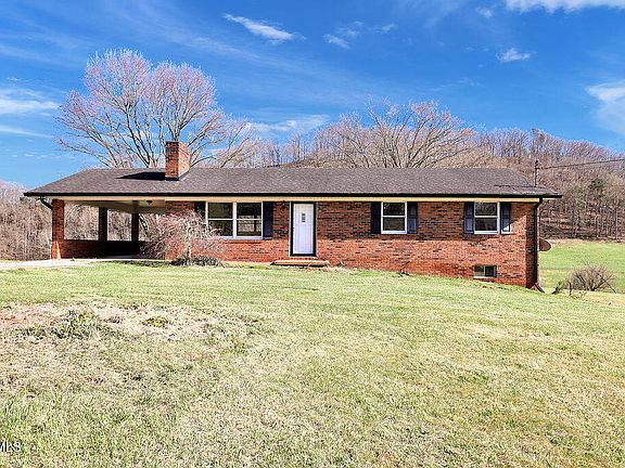 2nd image of 844 Stanley Valley Rd