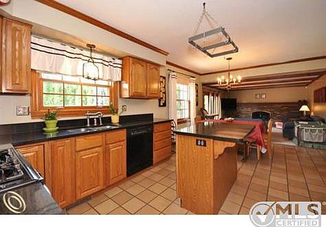 Island Kitchen
