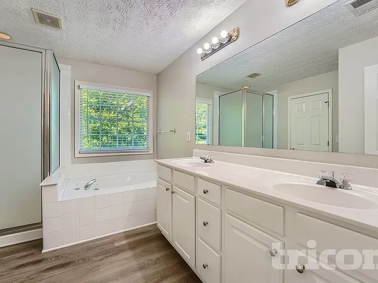 3433 Palm Cir NW — Photo 13