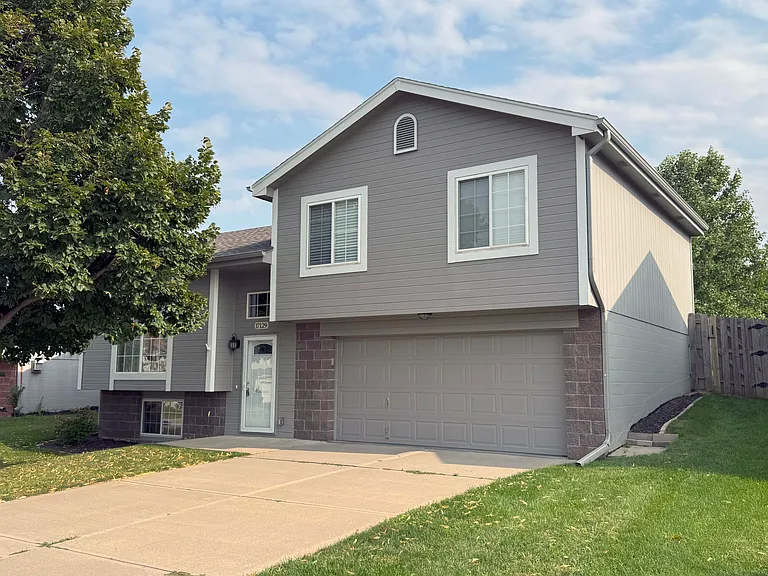 17129 Sahler St — Photo 1