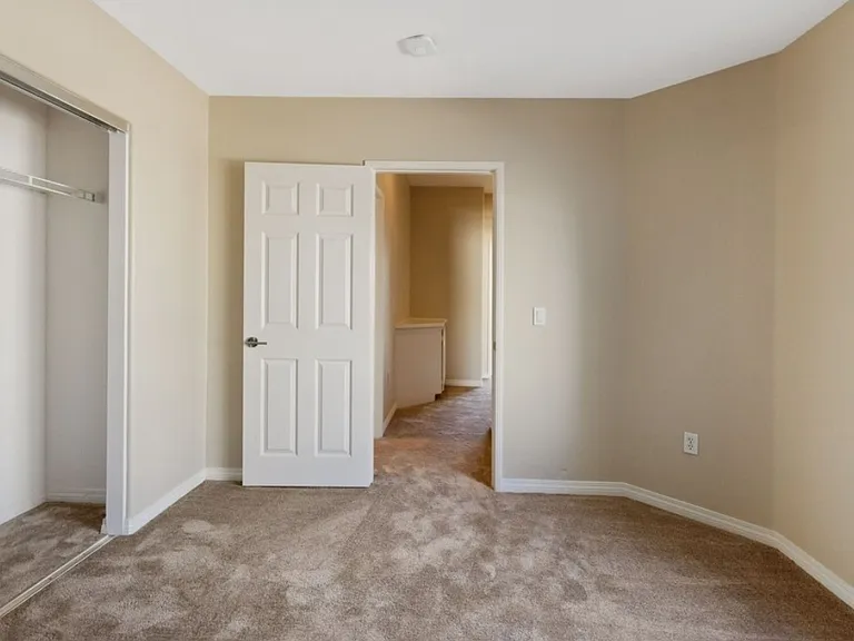 650 Sumner Way #4 — Photo 16