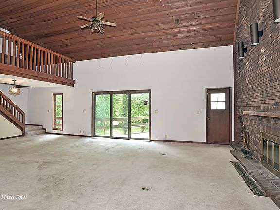 4th image of 17001 McGuire Rd