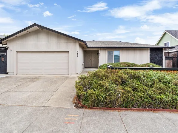 530 Senna Drive, Santa Rosa, CA 95401
