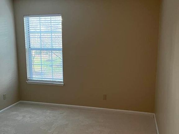 2nd image of 1390 Cedarwood Dr APT B2