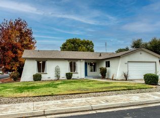 1646 Shirley Ave, Clovis, CA 93611