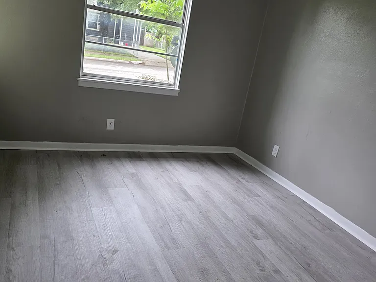 2209 Davis Dr — Photo 12