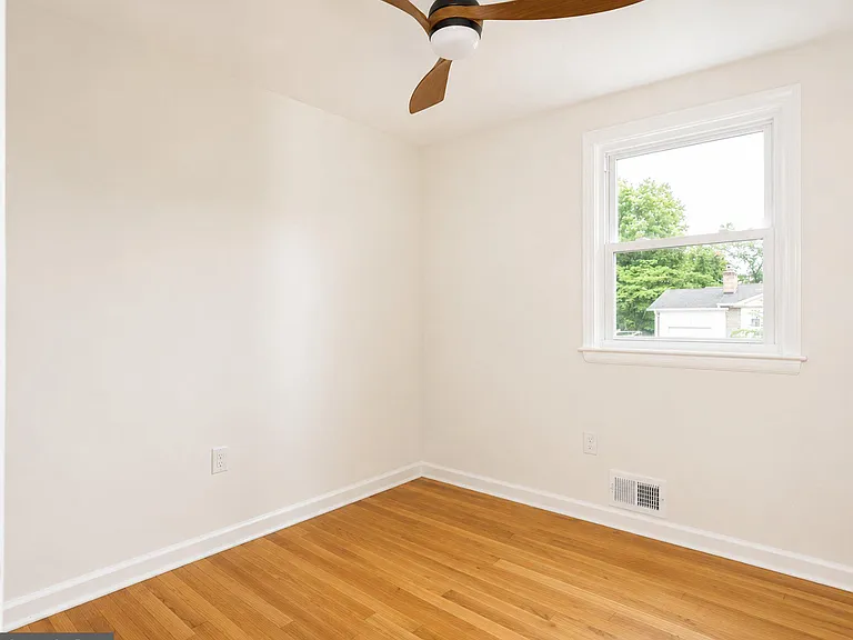 12907 Marcia Pl — Photo 13
