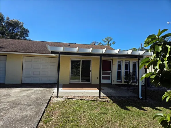 802 McLain Ct, Tavares, FL 32778