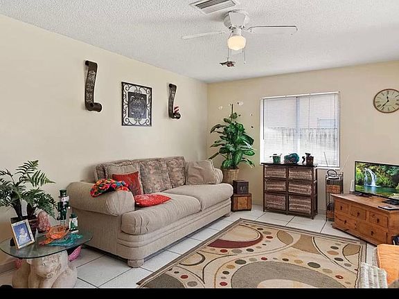 5th image of 9023 San Carlos Blvd