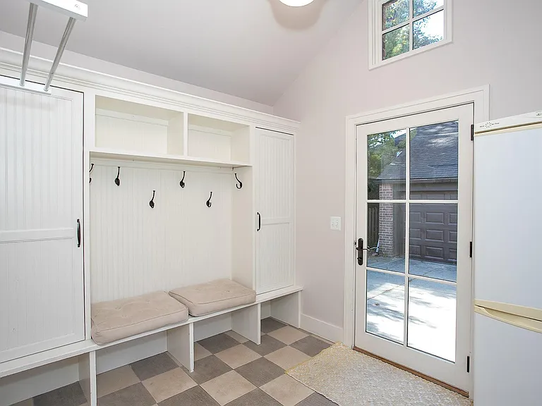 26387 Dundee Rd — Photo 33