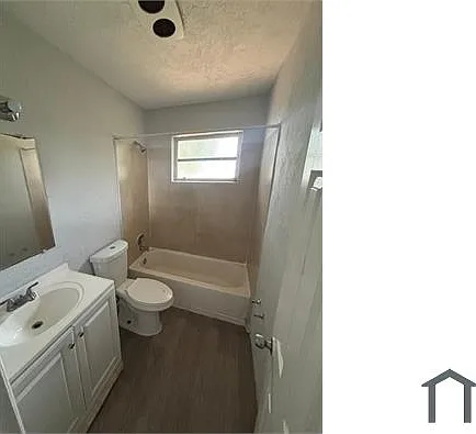 5300 NW 18th Pl #1 — Photo 7
