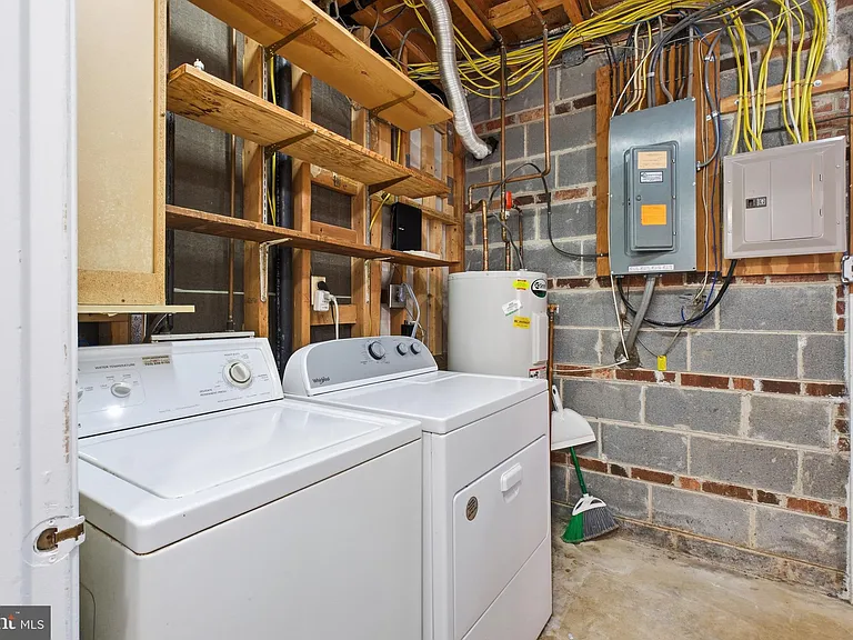 3343 Slade Run Dr — Photo 36