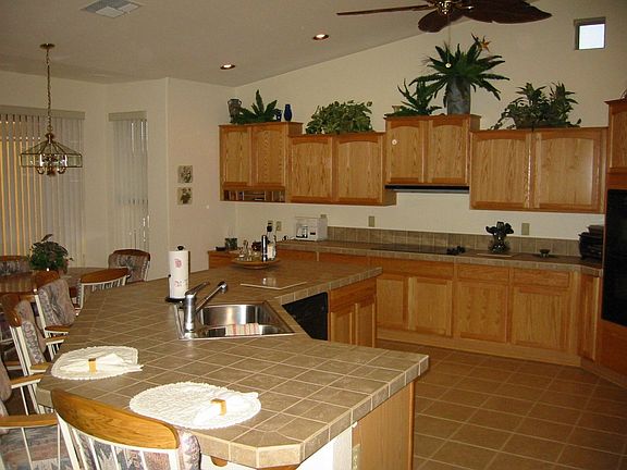 Kitchen with Eat in Bar