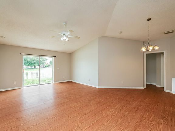 3rd image of 13331 Prestwick Dr