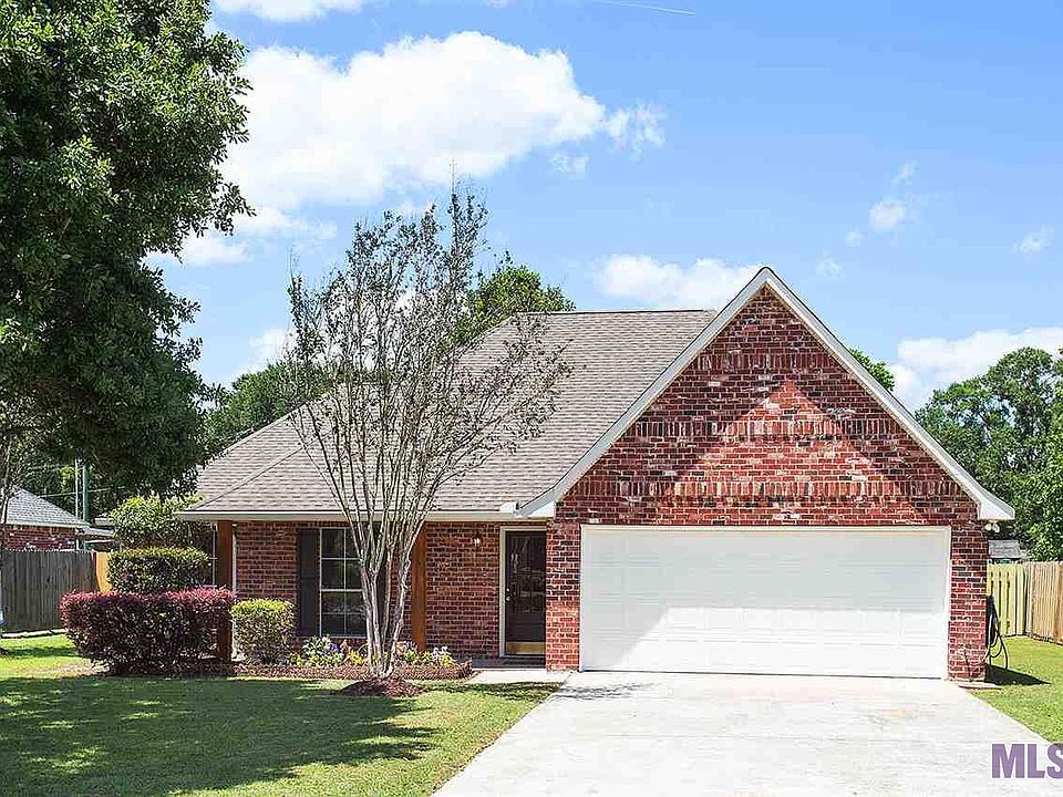 1st image of 43392 Galvez Oaks Dr