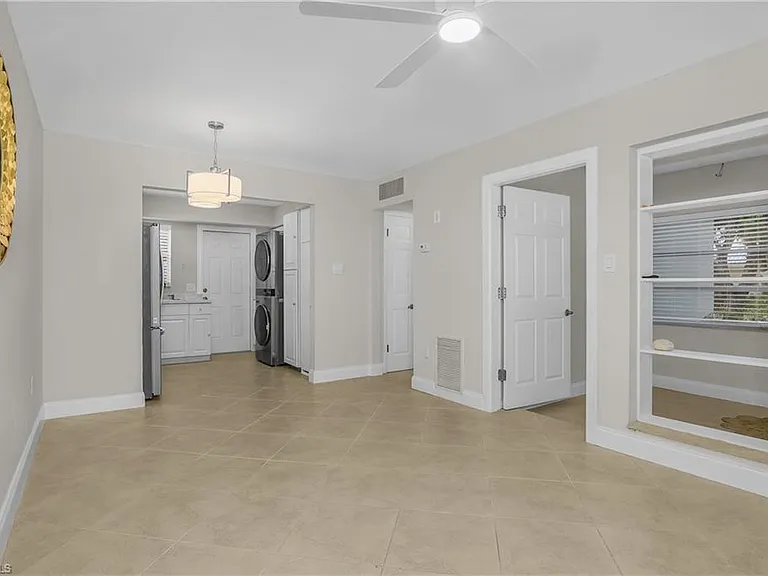 1015 10th Ave N #1011 — Photo 14