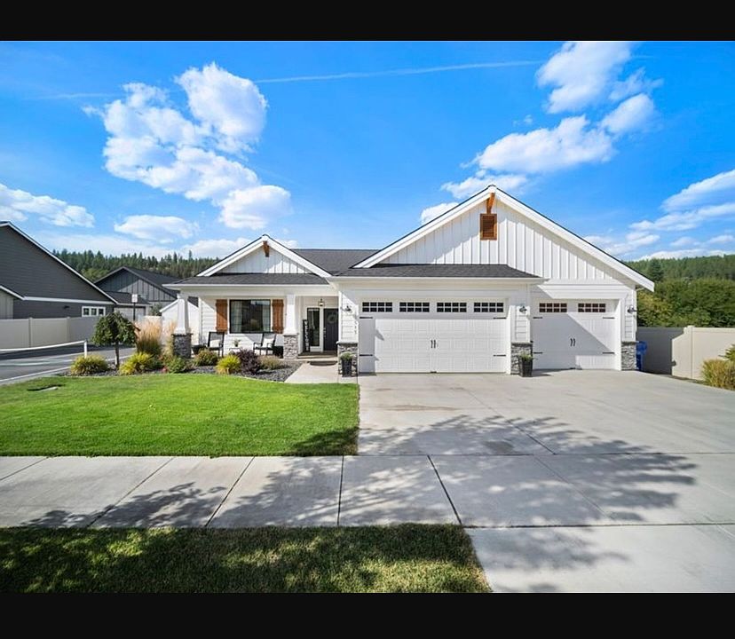 Beautiful home in awesome neighborhood