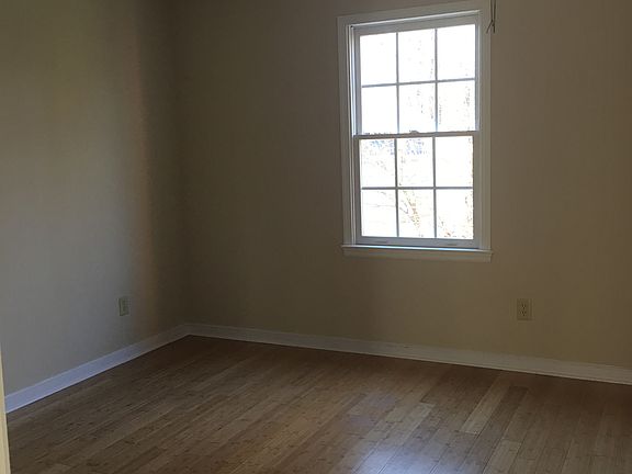 5th image of 9113 Francis Run Ct