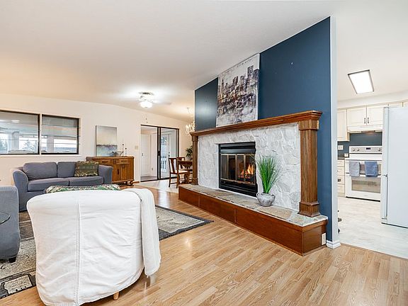 3rd image of 27111 0th Ave #41