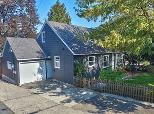 3233 SW Primrose St, Portland, OR 97219