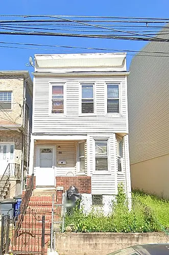 107 Palm St Photo 1