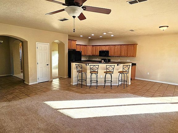 3rd image of 1816 Hali Ln