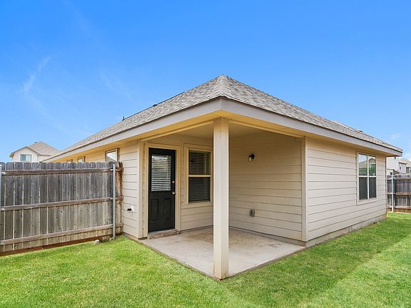 5th image of 8329 Hackberry Tree Dr