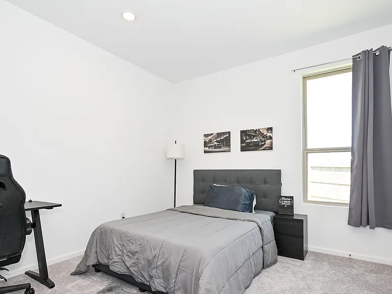 3057 Pensacola Dr — Photo 10