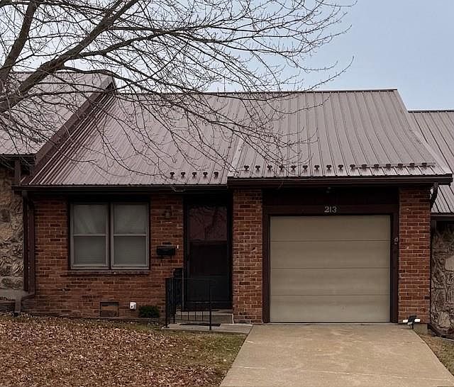 1st image of 213 N Ryans Way