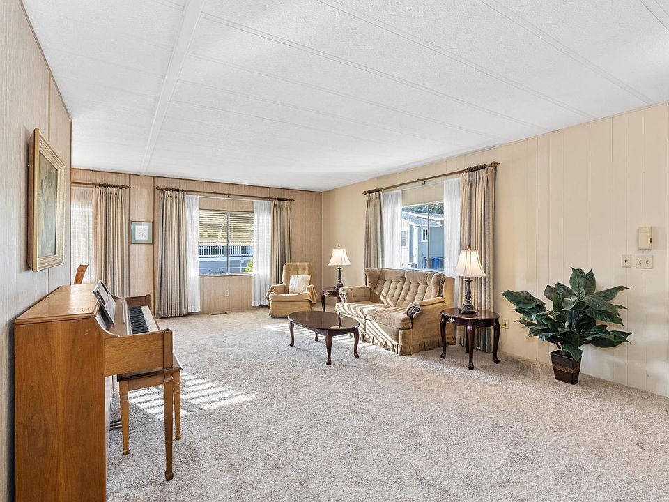 1st image of 110 Cabana Drive