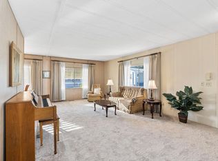 110 Cabana Dr, Napa, CA 94558