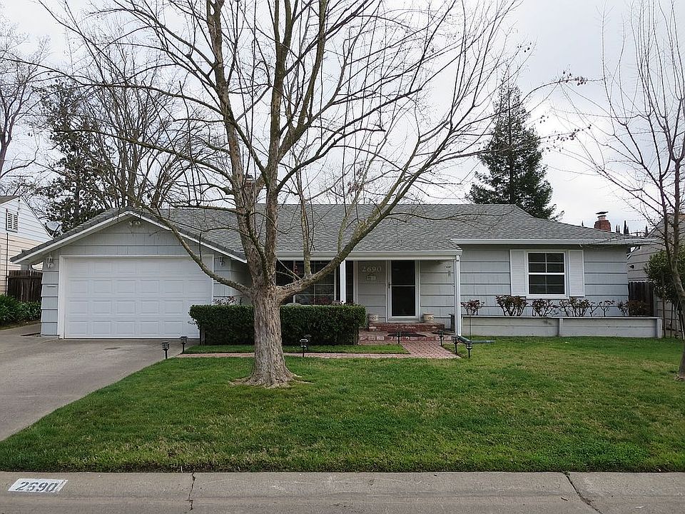 1st image of 2690 Park Hills Dr