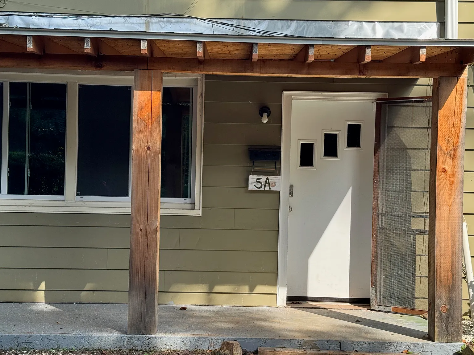 1 bed, 900 sqft, $1,300 — Photo 2