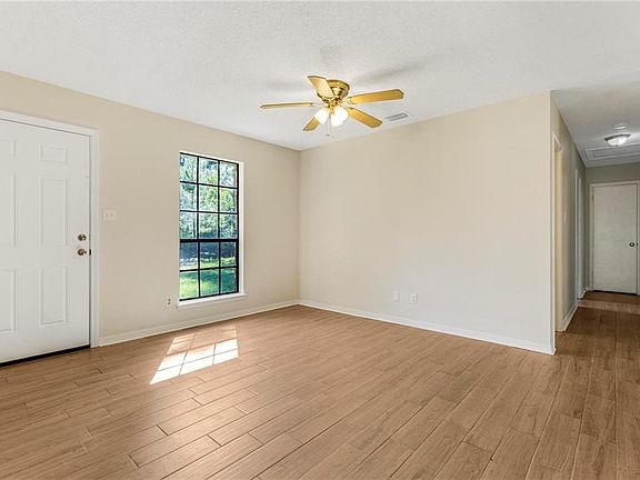5th image of 509 W Grant St