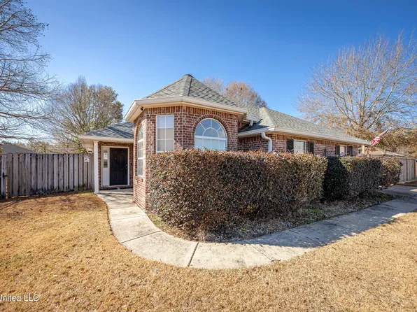 2901 Joni Dr, Ocean Springs, MS 39564