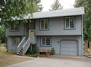 8055 NE Seawind Ave, Poulsbo, WA 98370