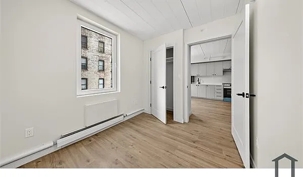 1824 Anthony Ave #3-15 — Photo 6