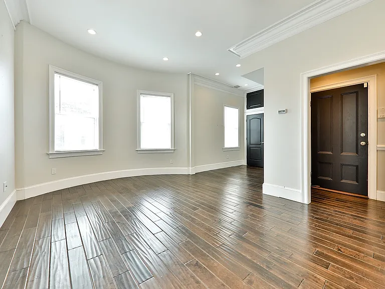 9 Bellflower St #3 — Photo 15