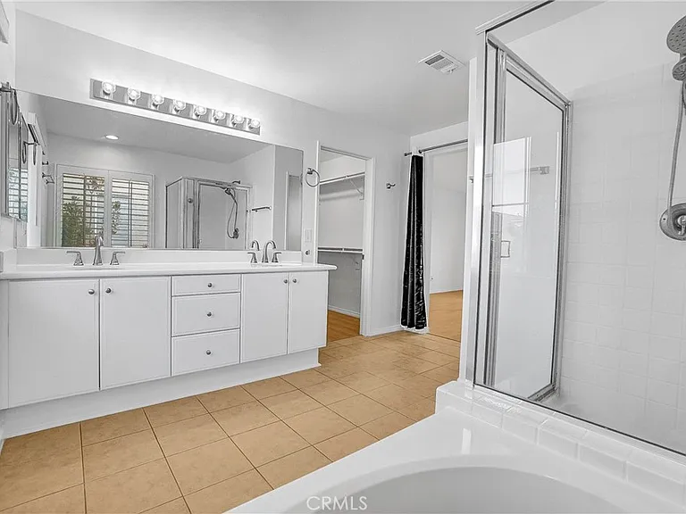76 Millbrook — Photo 23