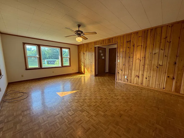 2459 Middlesettlements Rd — Photo 14