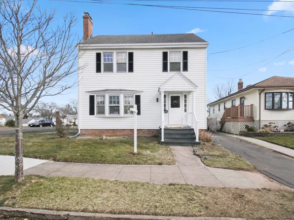129 Ocean View Street, New Haven, CT 06512