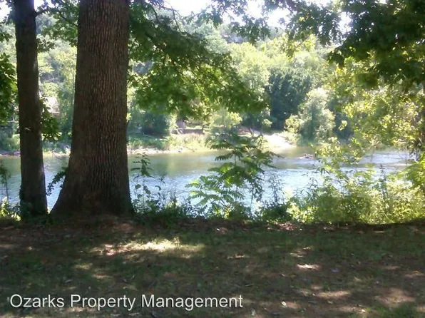 700 Fall Creek Dr APT 1, Branson, MO 65616
