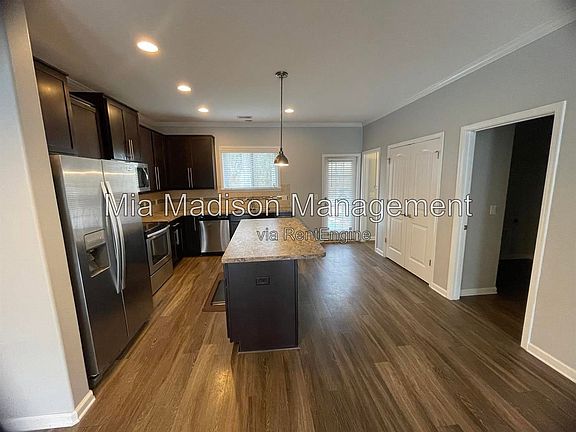 4th image of 115 Reese Way