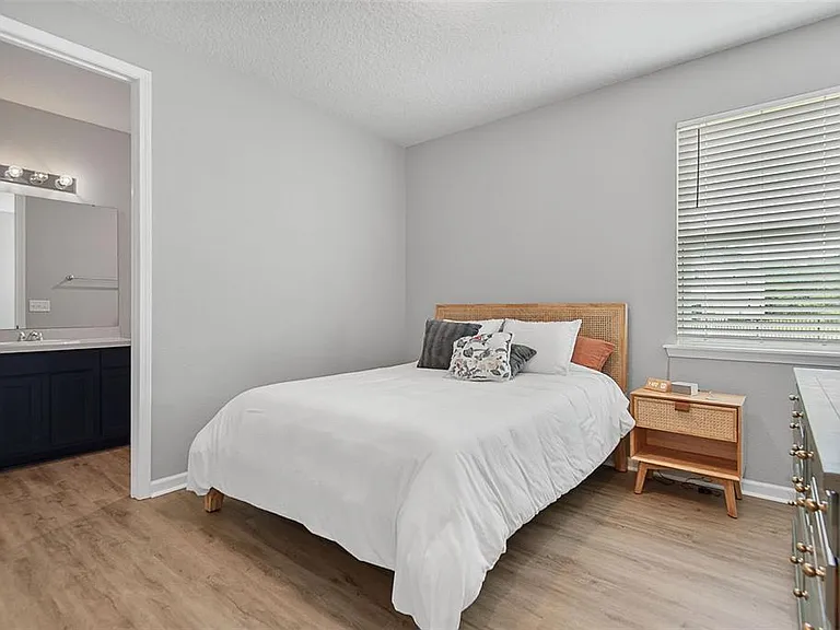 26 Winged Elm Ct — Photo 34